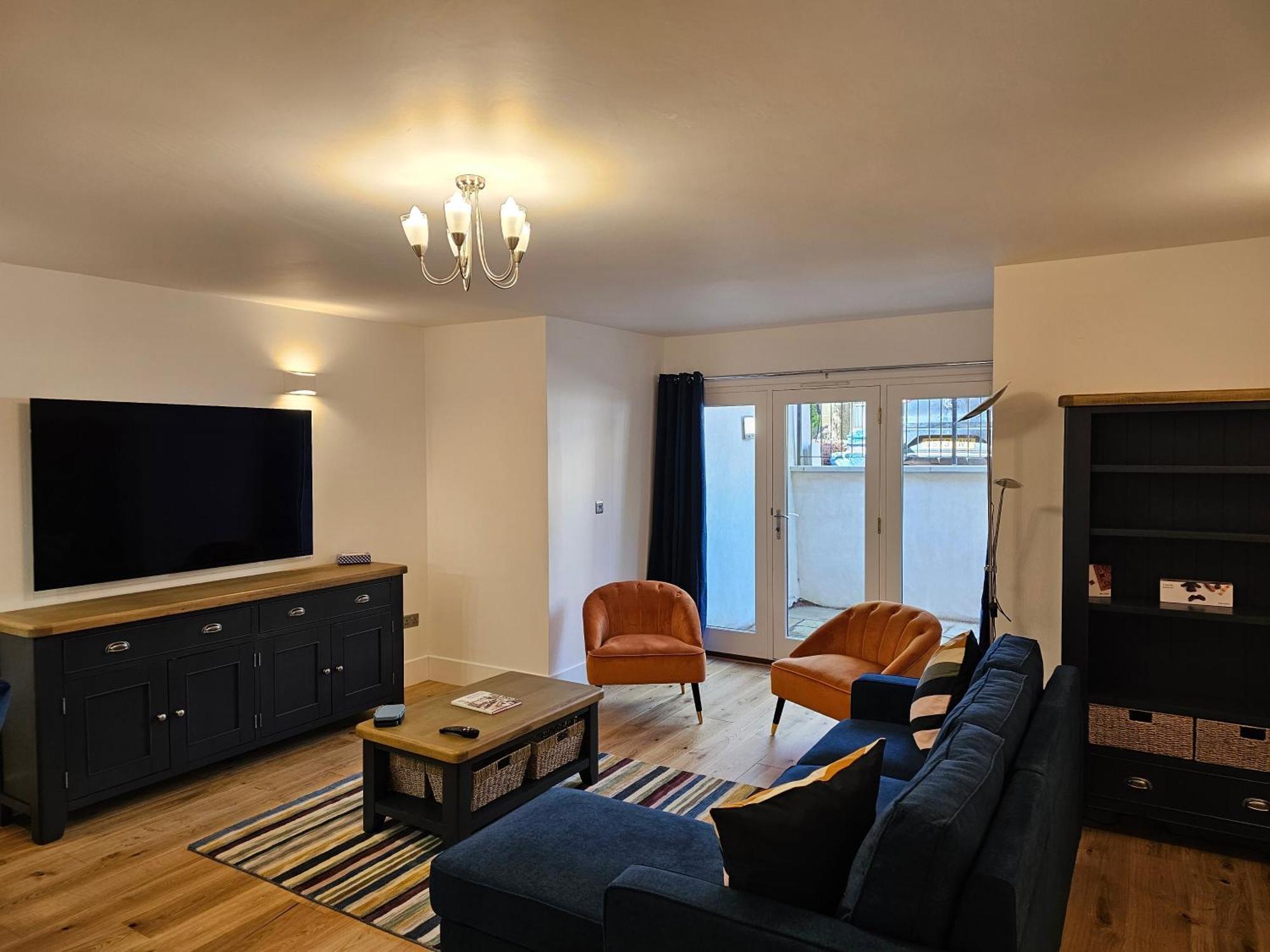 Spacious Modern 2-Bed Parking & Wi-Fi & 65"Oled Μπρίστολ Εξωτερικό φωτογραφία