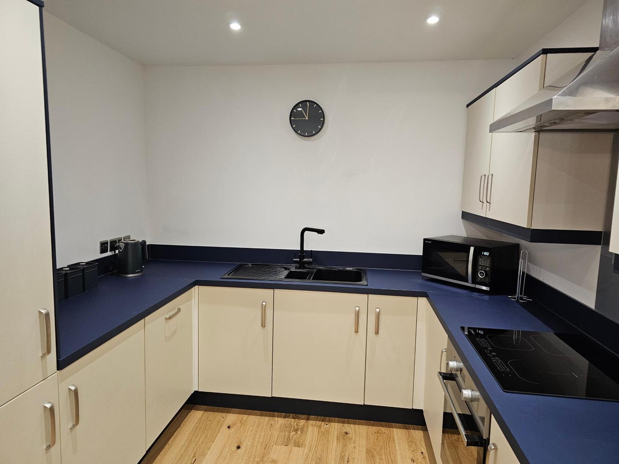 Spacious Modern 2-Bed Parking & Wi-Fi & 65"Oled Μπρίστολ Εξωτερικό φωτογραφία