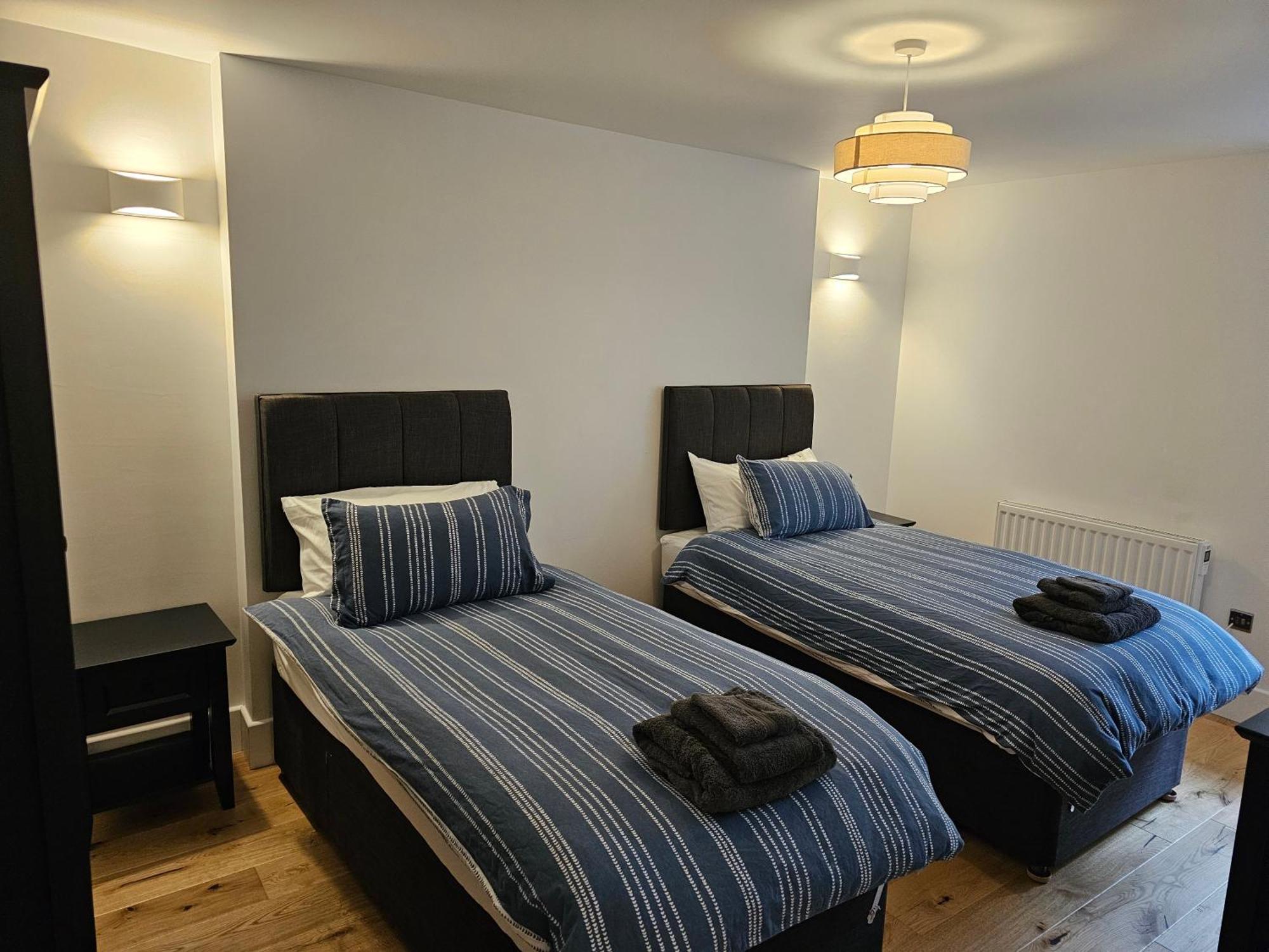 Spacious Modern 2-Bed Parking & Wi-Fi & 65"Oled Μπρίστολ Εξωτερικό φωτογραφία